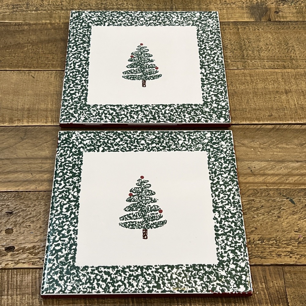 (2) VTG Semigres Christmas Tree TRIVET Green Sponge Edging Made In Italy 7 3/4"